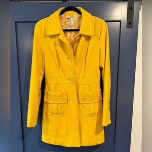 Yellow peacoat, medium
